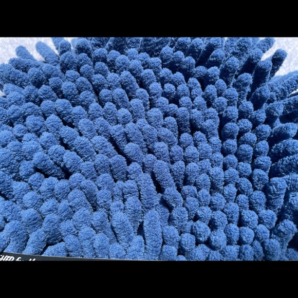 New in package. Shep pet mitt and Shep pet towel. - Picture 4 of 4